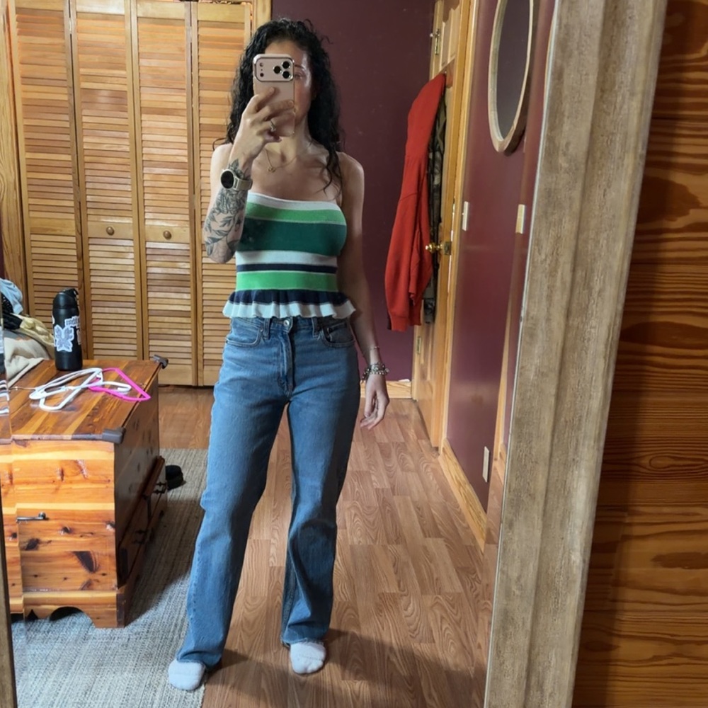 Abercrombie & Fitch High-Rise Straight Leg Jeans in Medium Blue